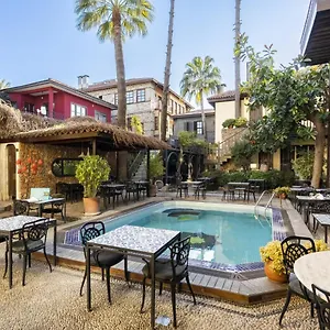 Excellent Flat Near Hadrians Gate , Antalya Turkey